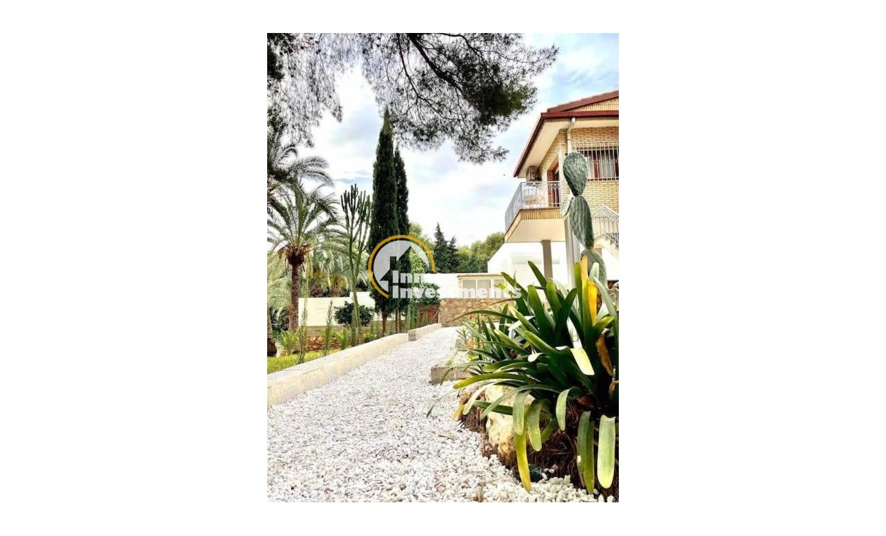 Reventa - Chalet independiente - Orihuela Costa - Campoamor