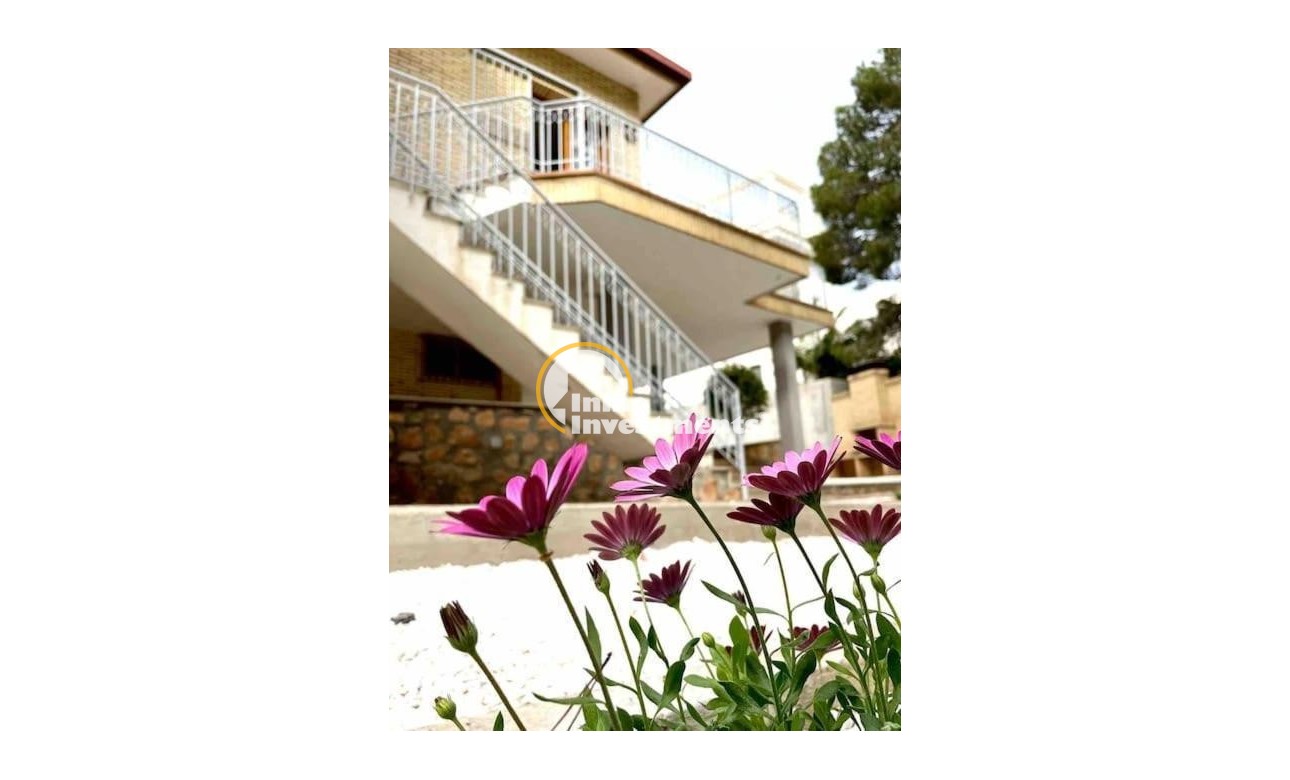 Reventa - Chalet independiente - Orihuela Costa - Campoamor