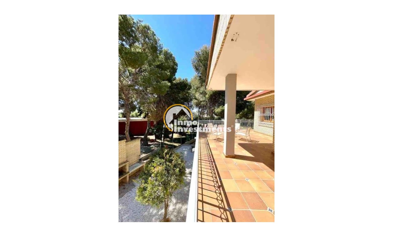 Reventa - Chalet independiente - Orihuela Costa - Campoamor