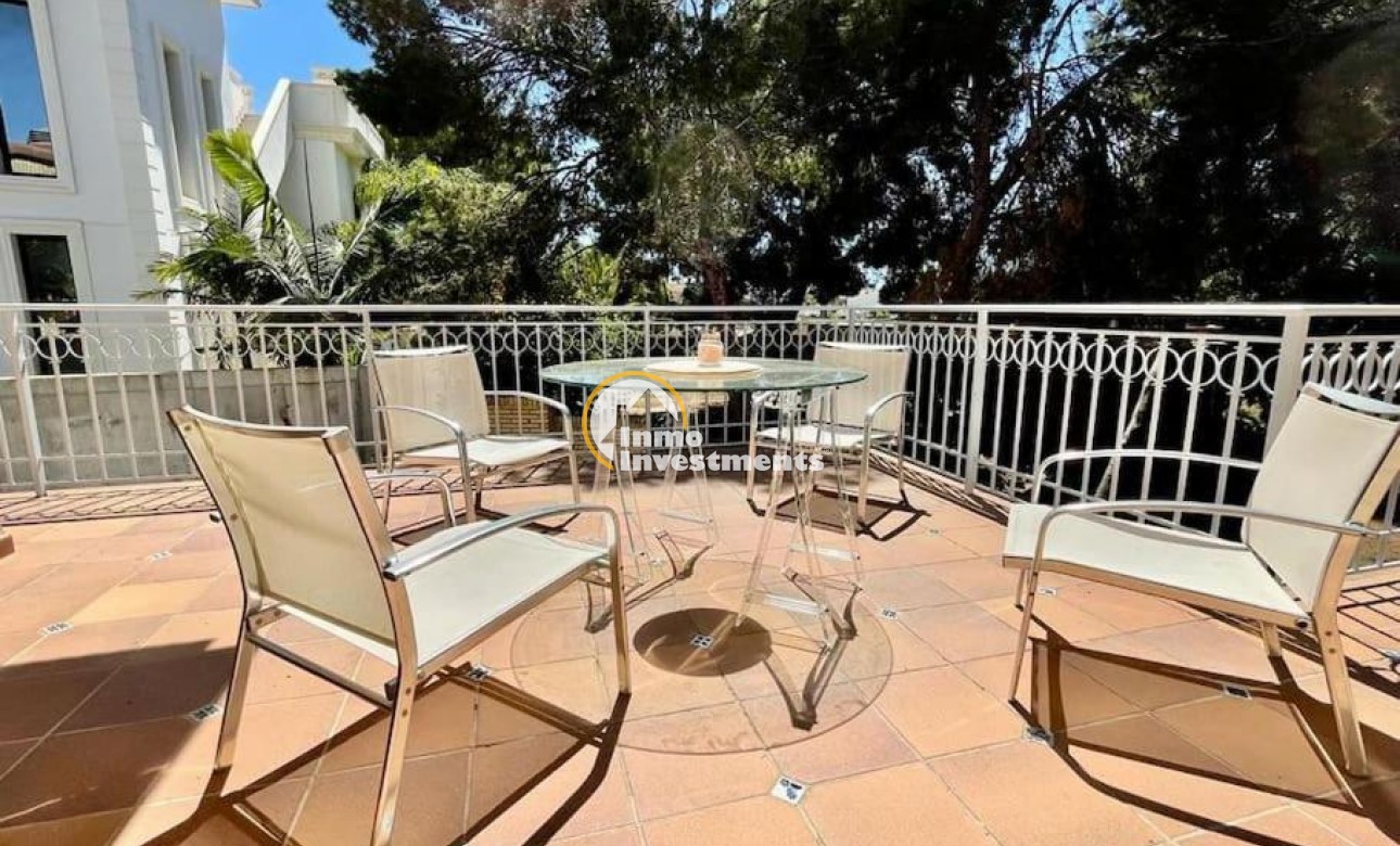 Reventa - Chalet independiente - Orihuela Costa - Campoamor