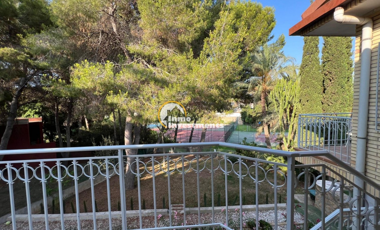 Reventa - Chalet independiente - Orihuela Costa - Campoamor