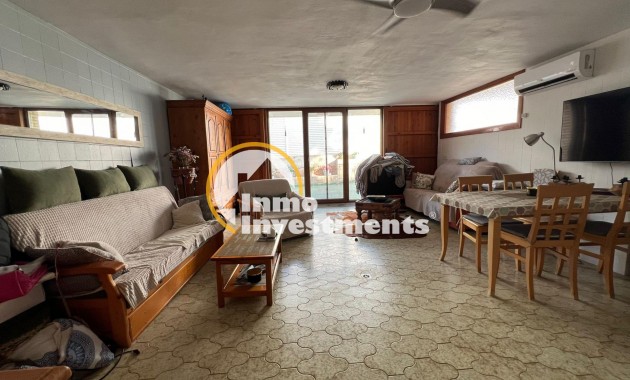Reventa - Chalet independiente - Orihuela Costa - Campoamor