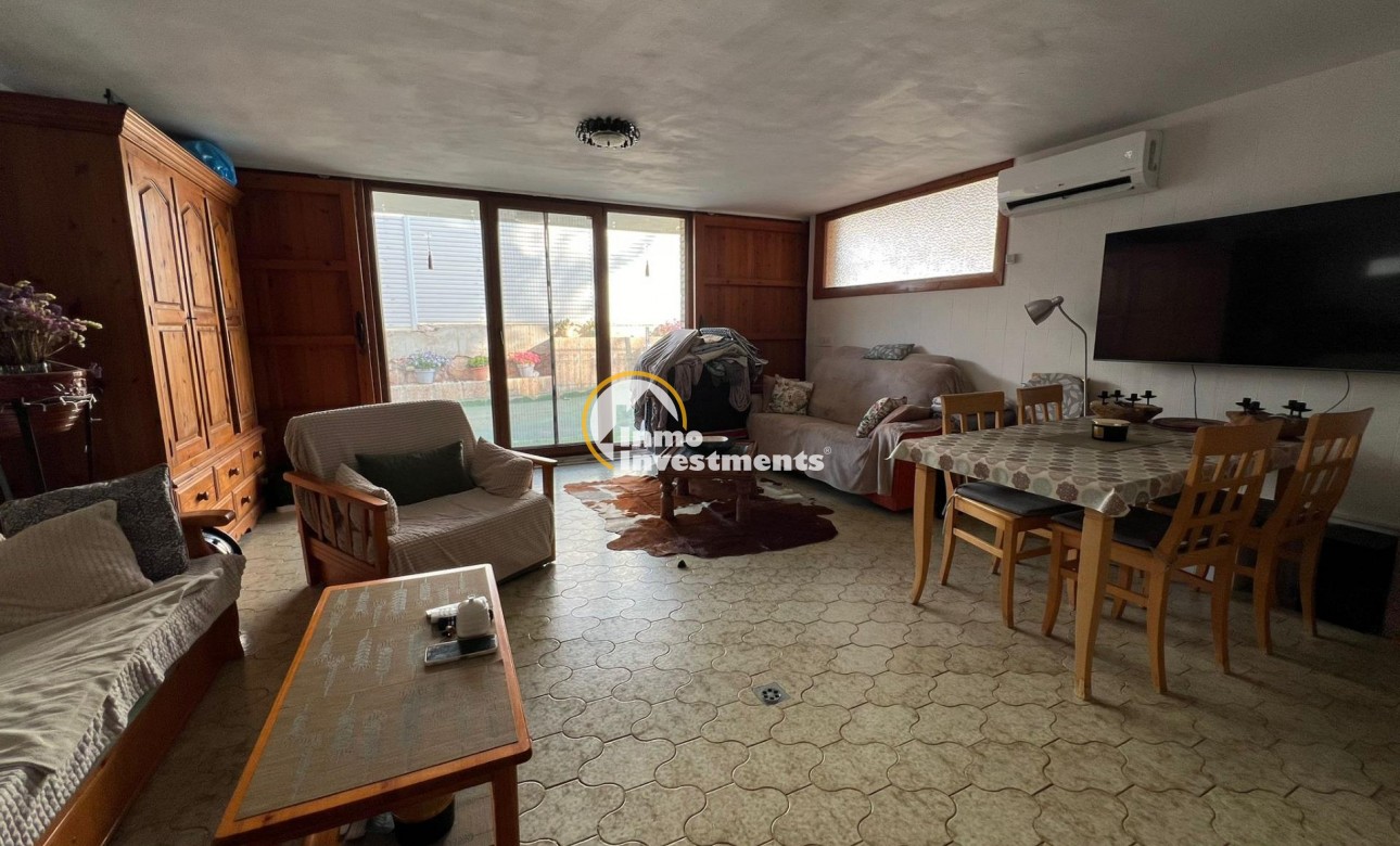 Reventa - Chalet independiente - Orihuela Costa - Campoamor