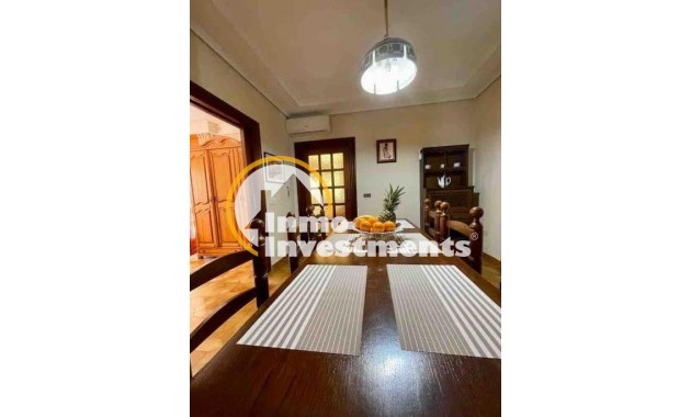 Reventa - Chalet independiente - Orihuela Costa - Campoamor