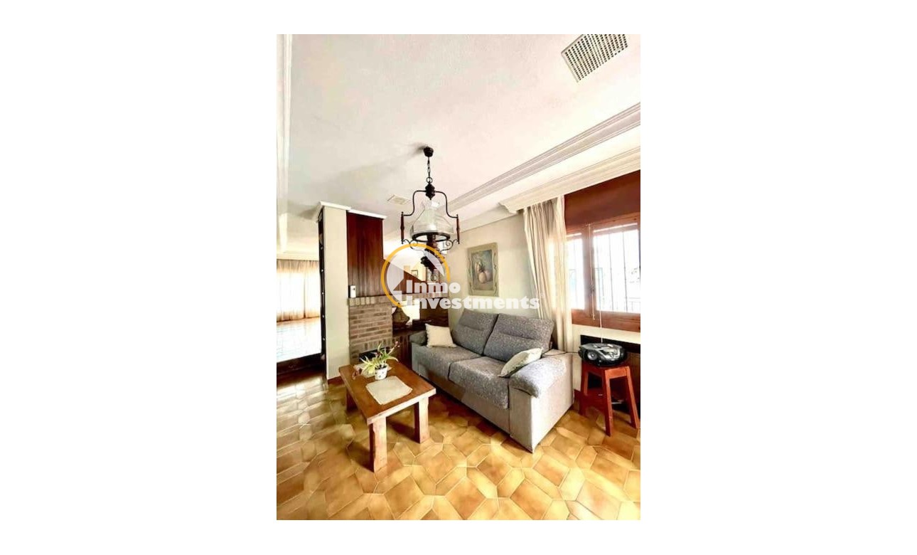 Reventa - Chalet independiente - Orihuela Costa - Campoamor