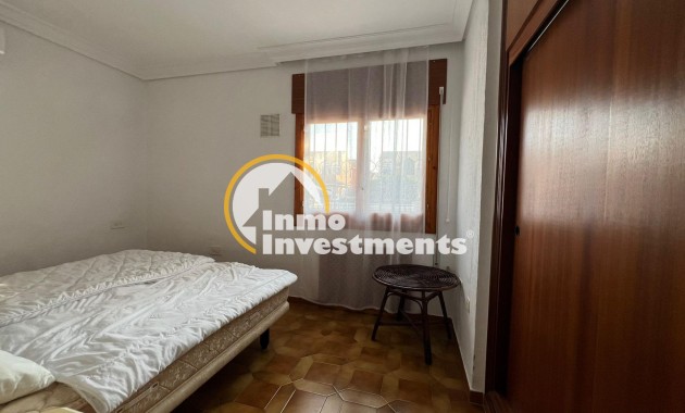 Reventa - Chalet independiente - Orihuela Costa - Campoamor