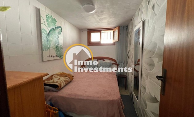 Reventa - Chalet independiente - Orihuela Costa - Campoamor