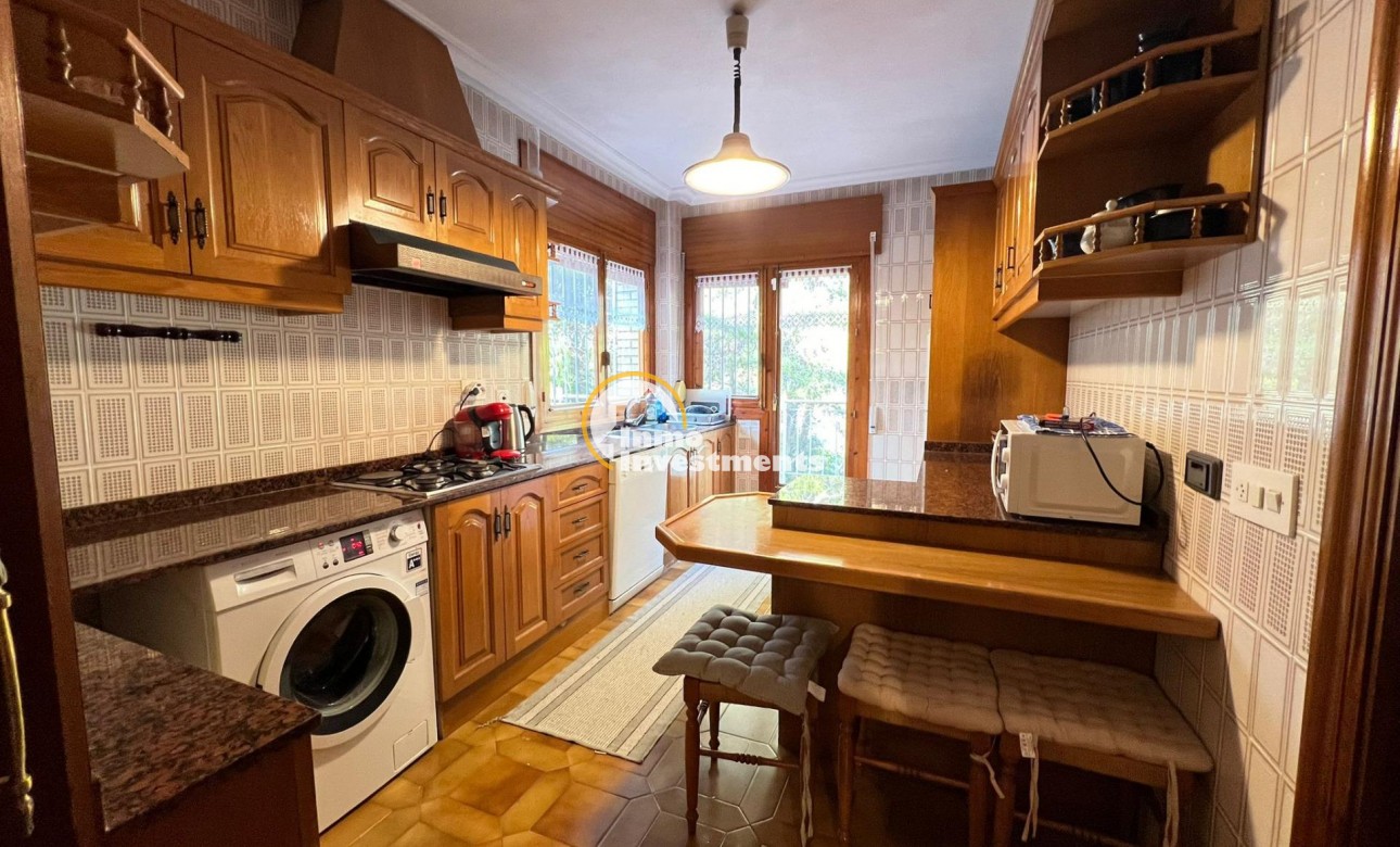 Reventa - Chalet independiente - Orihuela Costa - Campoamor