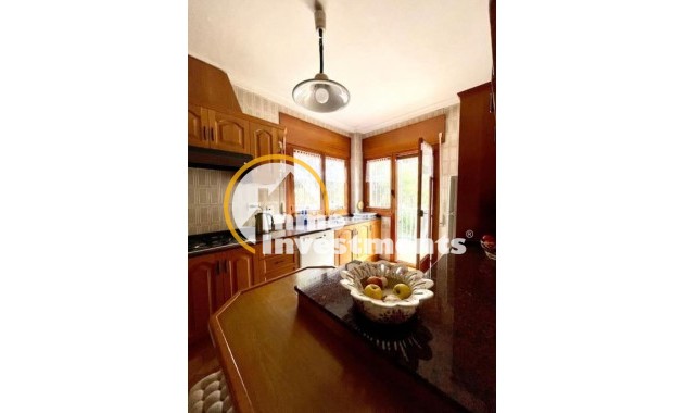 Reventa - Chalet independiente - Orihuela Costa - Campoamor