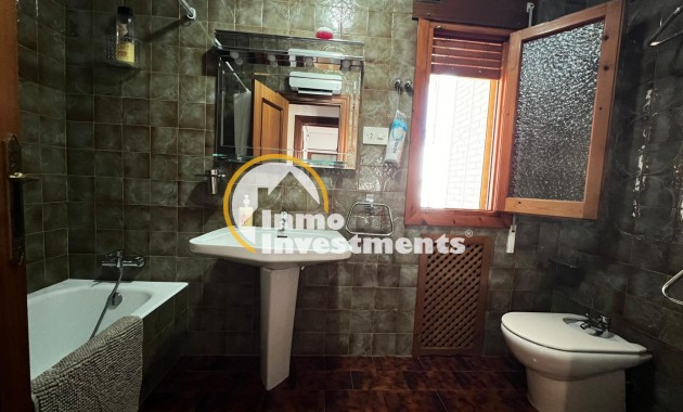 Reventa - Chalet independiente - Orihuela Costa - Campoamor