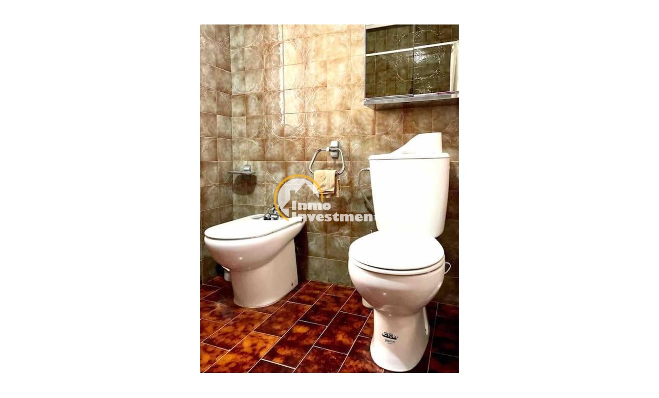 Reventa - Chalet independiente - Orihuela Costa - Campoamor