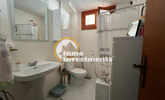 Reventa - Chalet independiente - Orihuela Costa - Campoamor