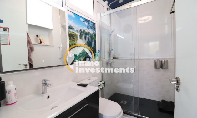 Reventa - Chalet independiente - Campoamor - Lomas de Don Juan