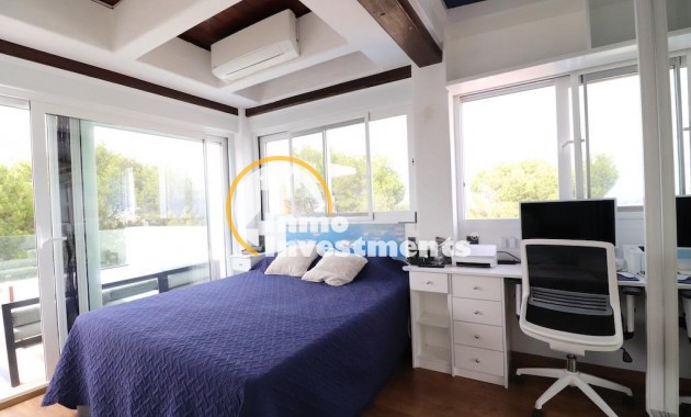 Reventa - Chalet independiente - Campoamor - Lomas de Don Juan