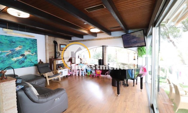 Reventa - Chalet independiente - Campoamor - Lomas de Don Juan