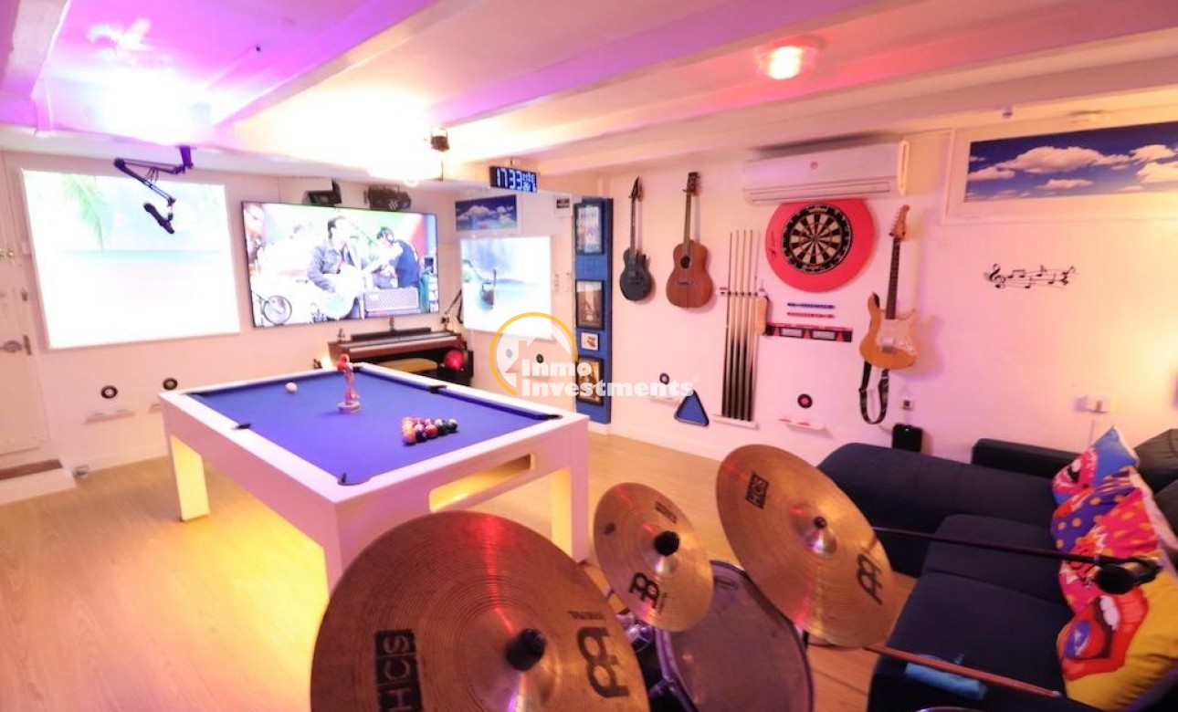 Reventa - Chalet independiente - Campoamor - Lomas de Don Juan