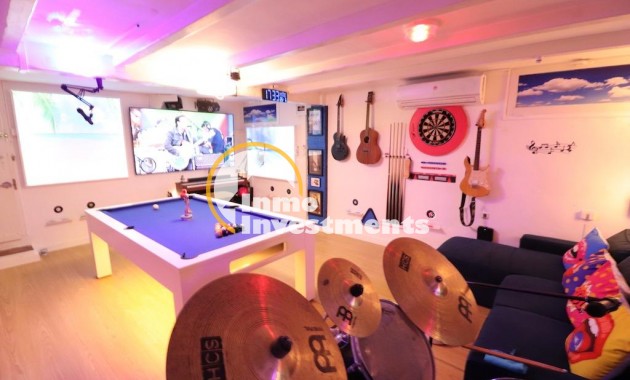 Reventa - Chalet independiente - Campoamor - Lomas de Don Juan