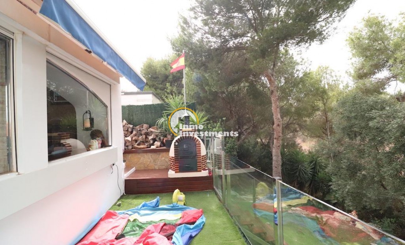 Reventa - Chalet independiente - Campoamor - Lomas de Don Juan