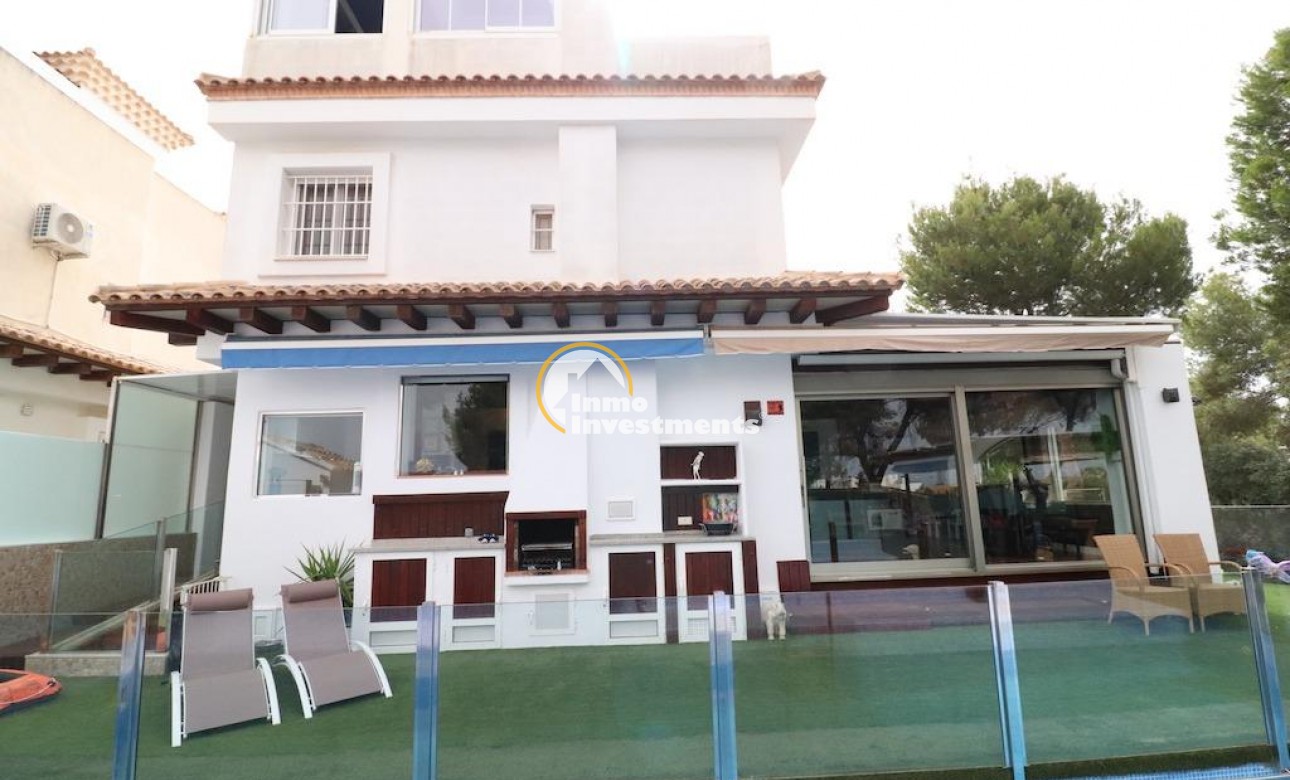 Reventa - Chalet independiente - Campoamor - Lomas de Don Juan
