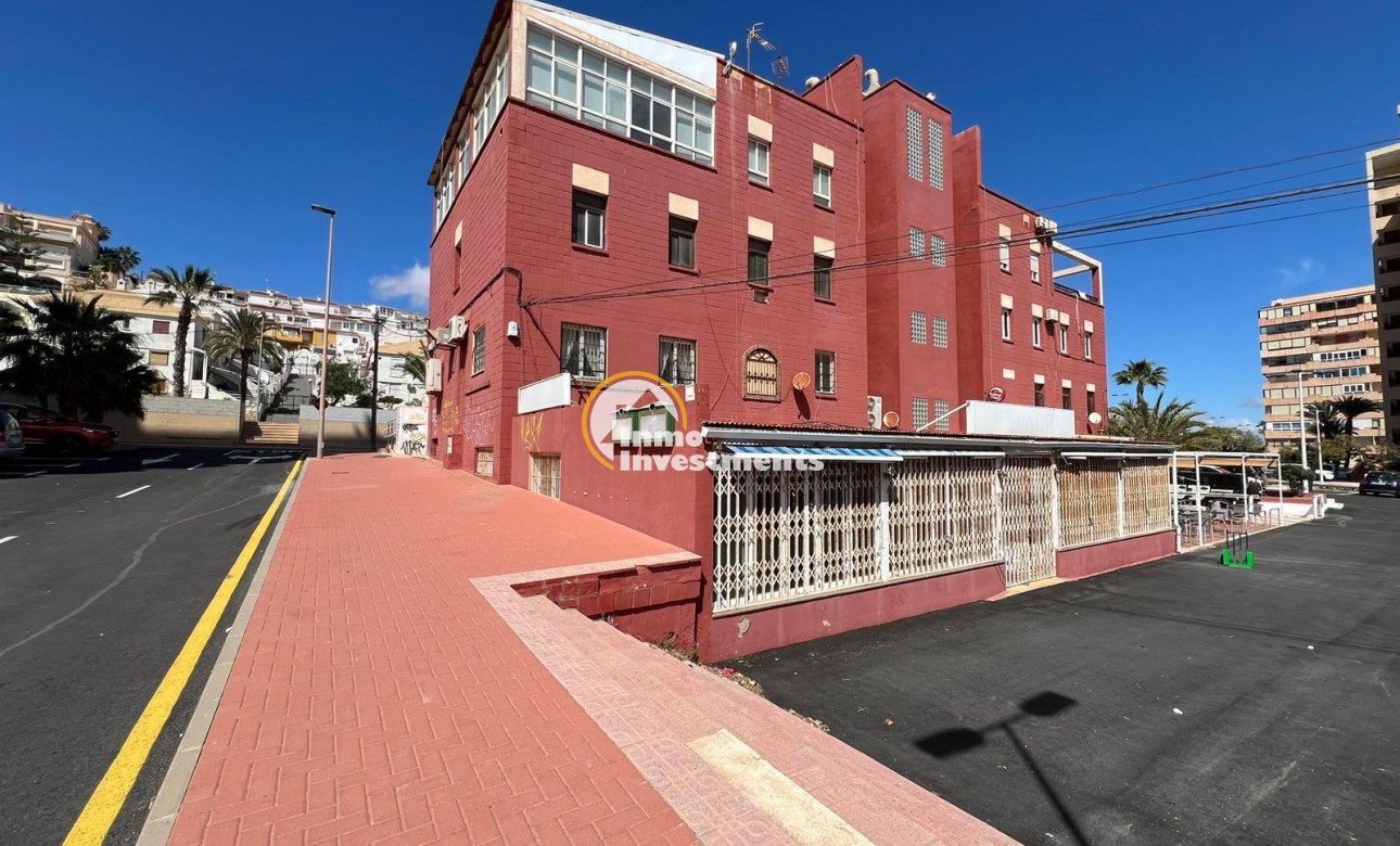 Reventa - Local comercial - Torrevieja - Cabo Cervera