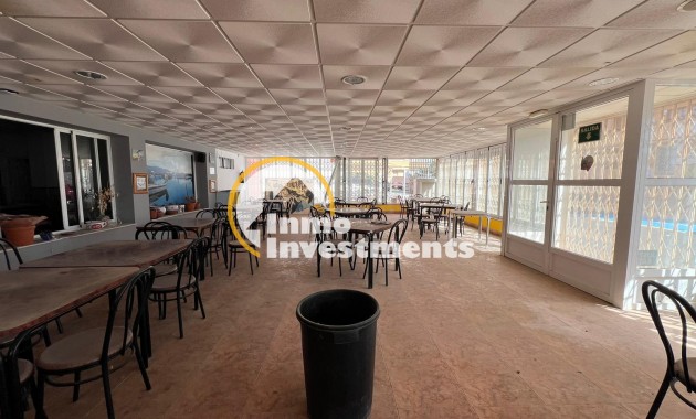 Reventa - Local comercial - Torrevieja - Cabo Cervera