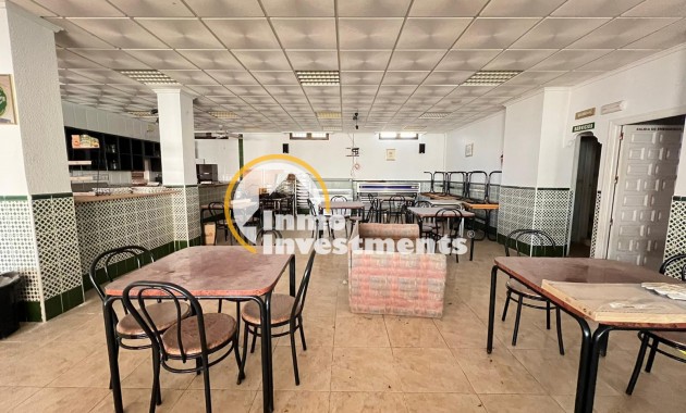 Reventa - Local comercial - Torrevieja - Cabo Cervera