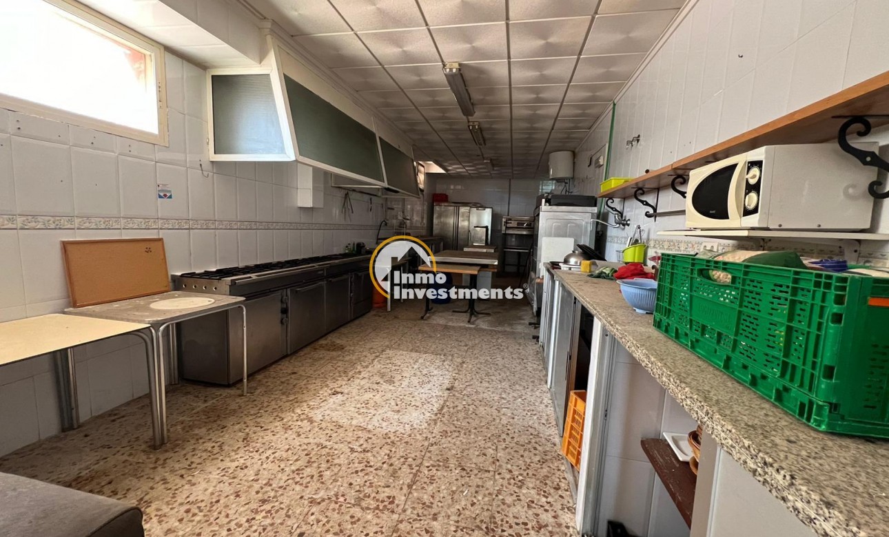 Reventa - Local comercial - Torrevieja - Cabo Cervera