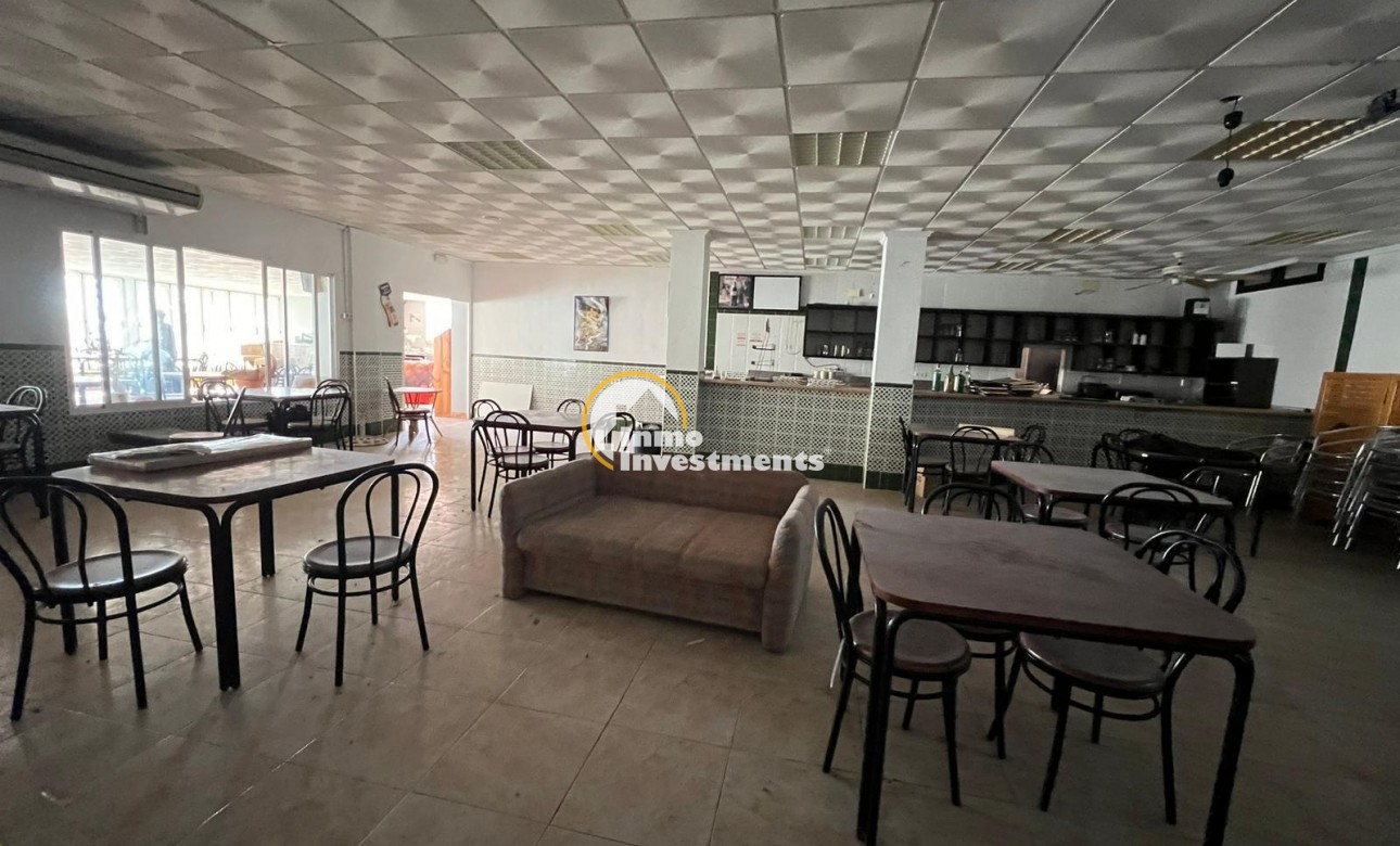 Reventa - Local comercial - Torrevieja - Cabo Cervera