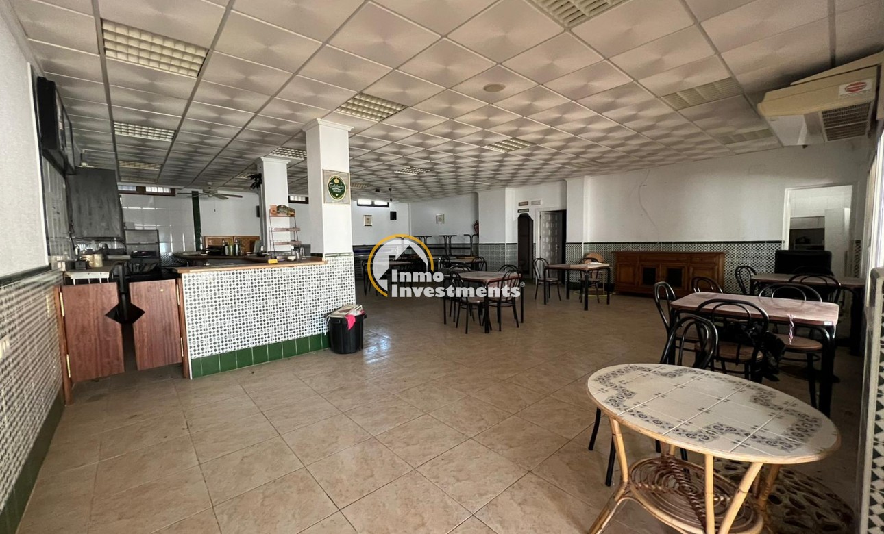 Reventa - Local comercial - Torrevieja - Cabo Cervera
