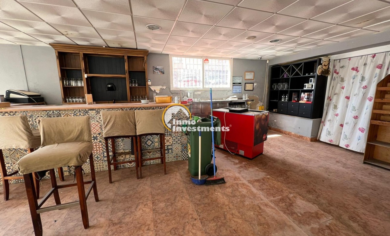 Reventa - Local comercial - Torrevieja - Cabo Cervera