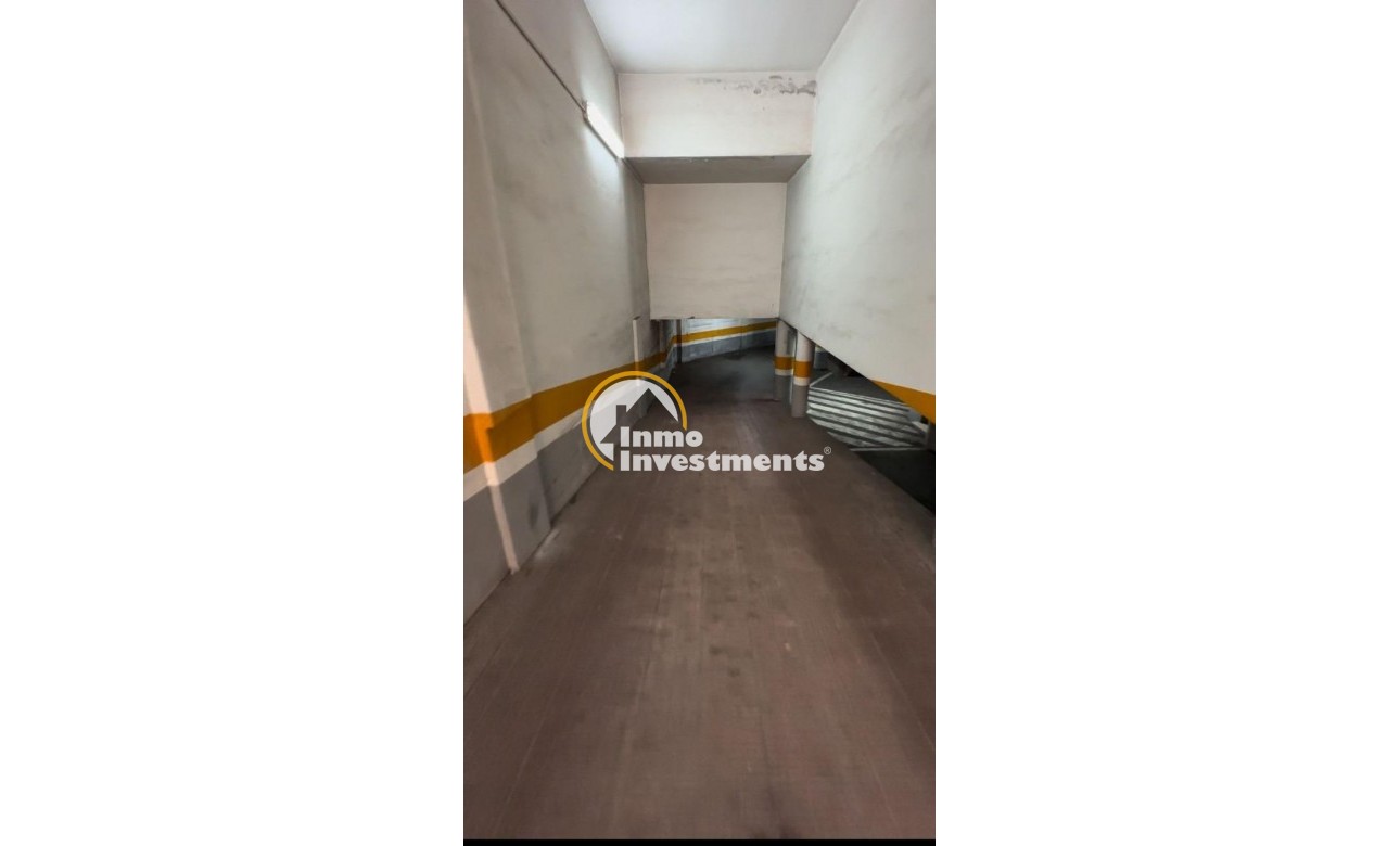 Resale - Garage - Torrevieja - Playa del Cura