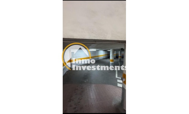 Resale - Garage - Torrevieja - Playa del Cura