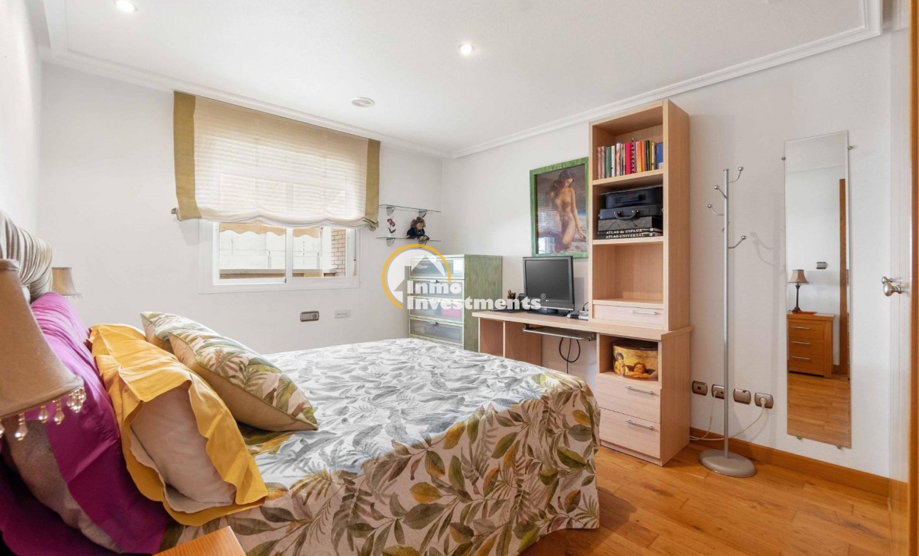 Resale - Penthouse - Torrevieja