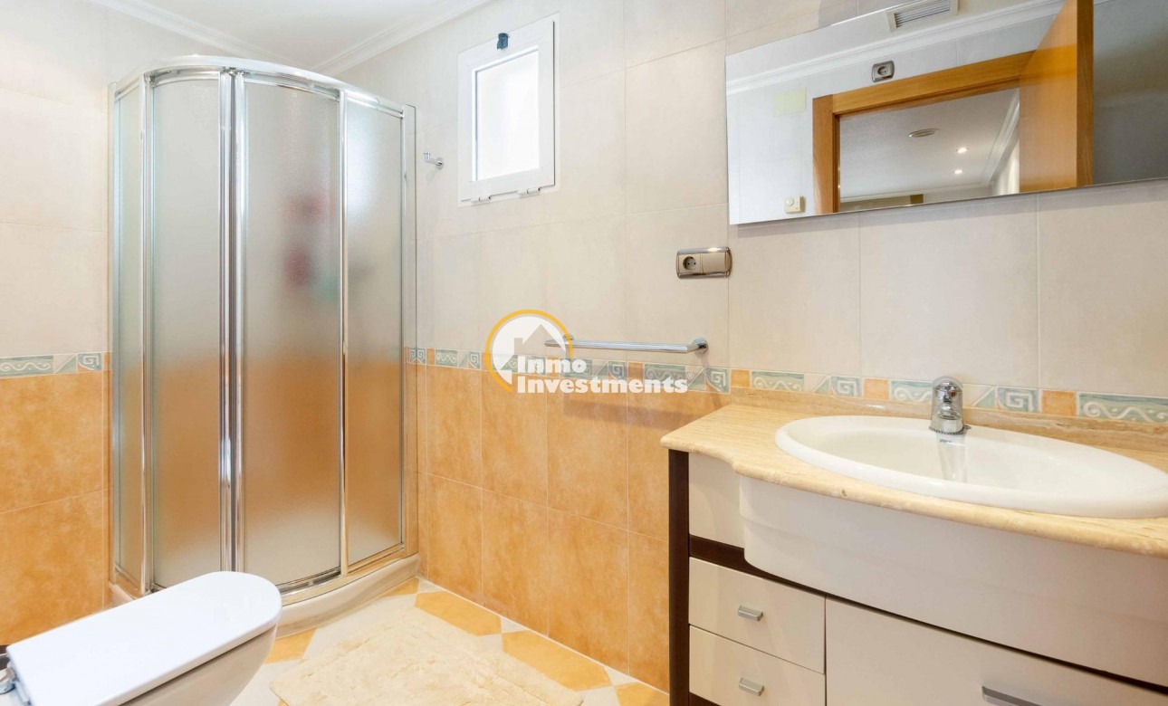 Resale - Penthouse - Torrevieja