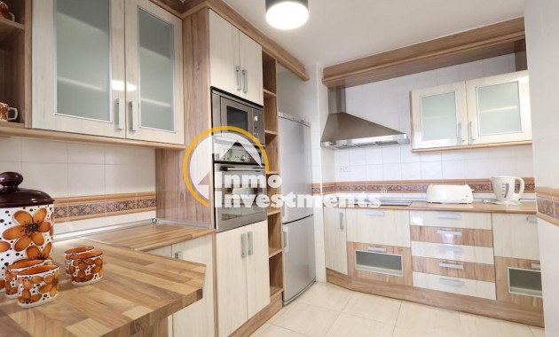 Resale - Apartment - Torrevieja