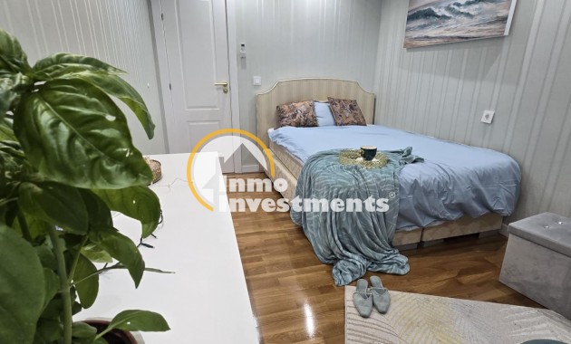 Reventa - Apartamento - Torrevieja - Acequion