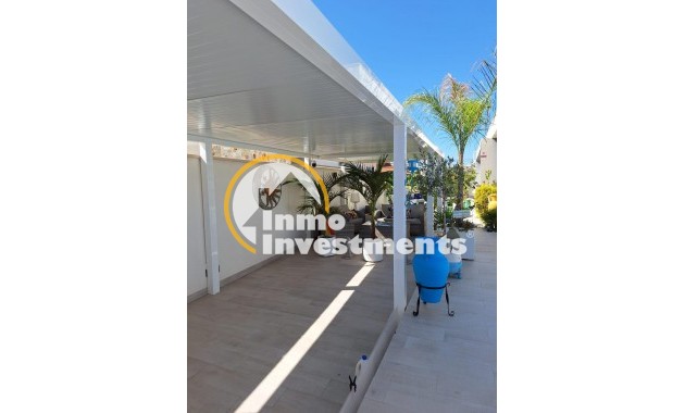 Reventa - Chalet independiente - Torrevieja - La Siesta