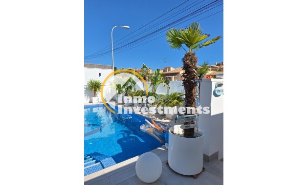 Reventa - Chalet independiente - Torrevieja - La Siesta