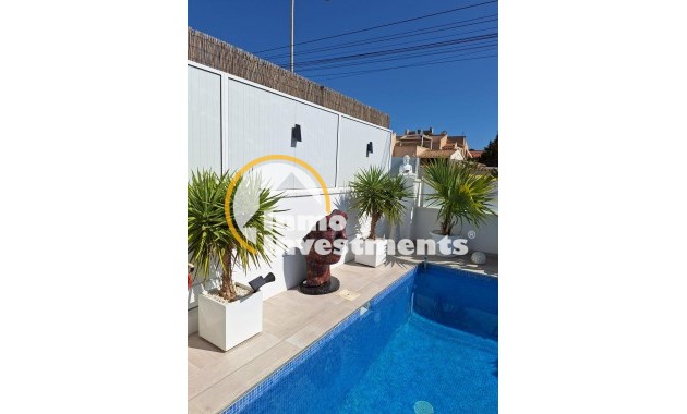 Reventa - Chalet independiente - Torrevieja - La Siesta