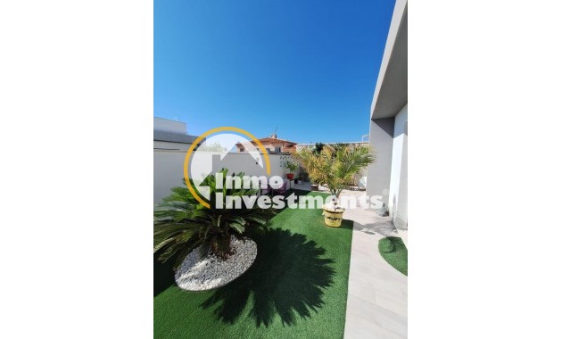 Reventa - Chalet independiente - Torrevieja - La Siesta