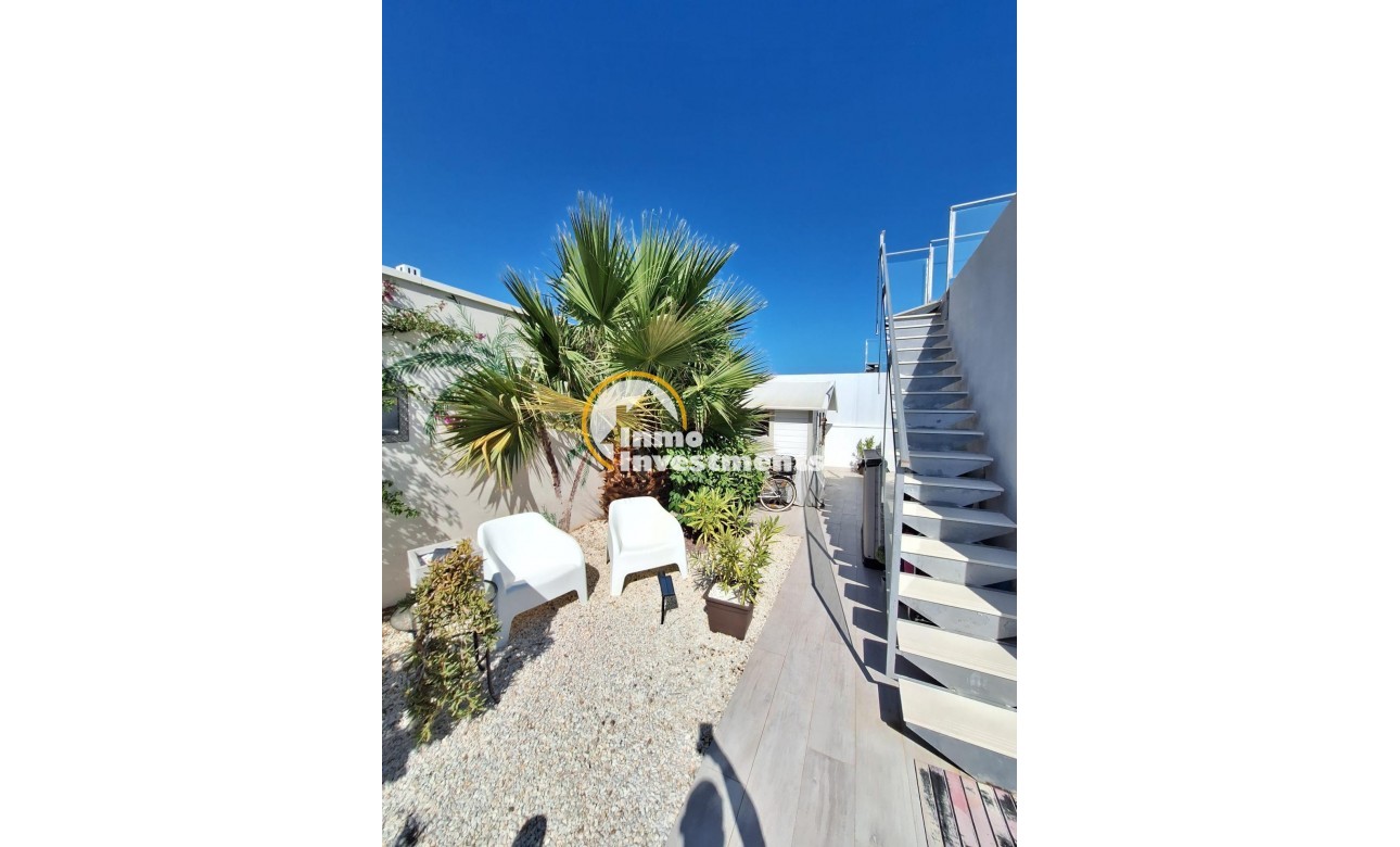 Reventa - Chalet independiente - Torrevieja - La Siesta