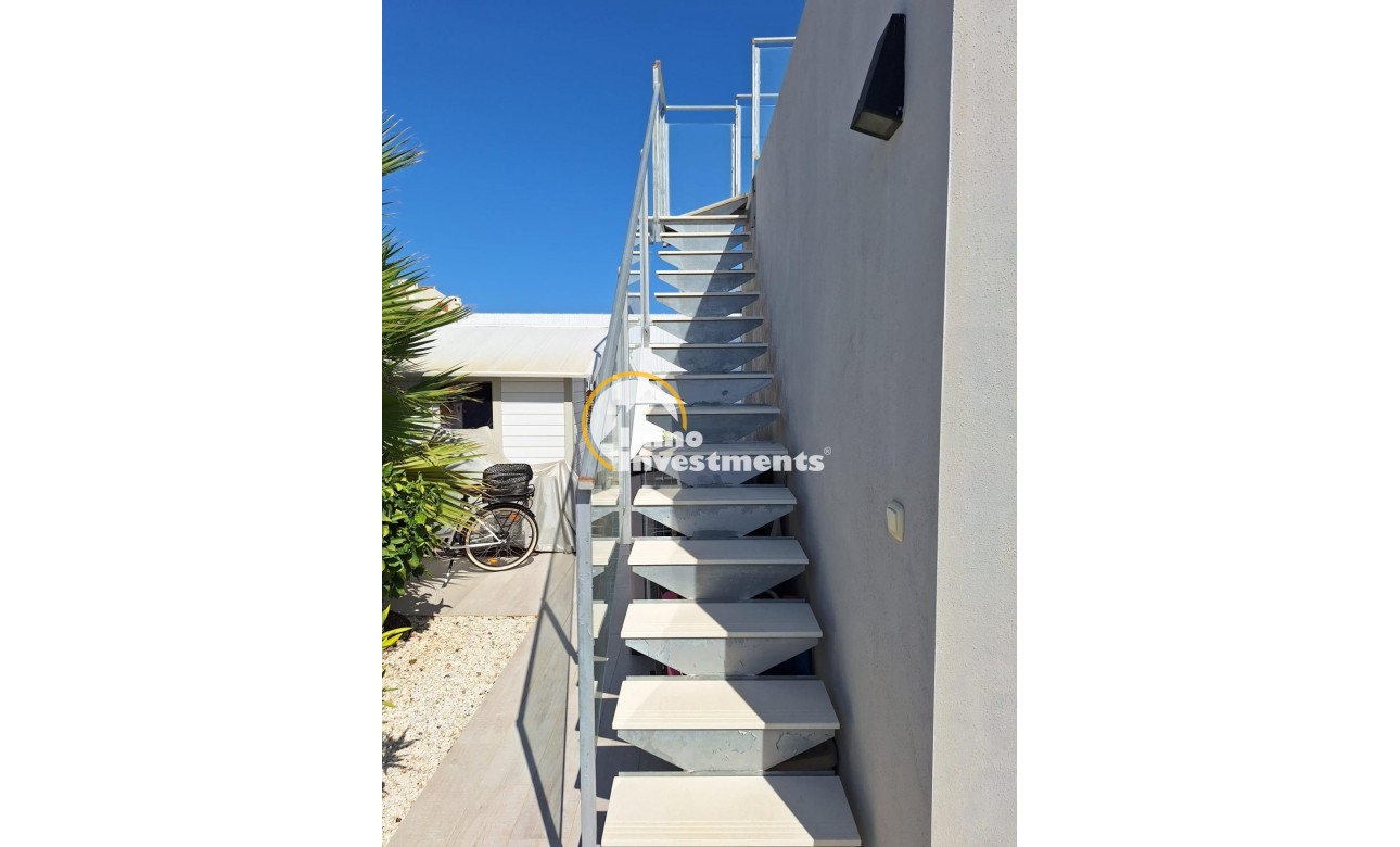 Reventa - Chalet independiente - Torrevieja - La Siesta