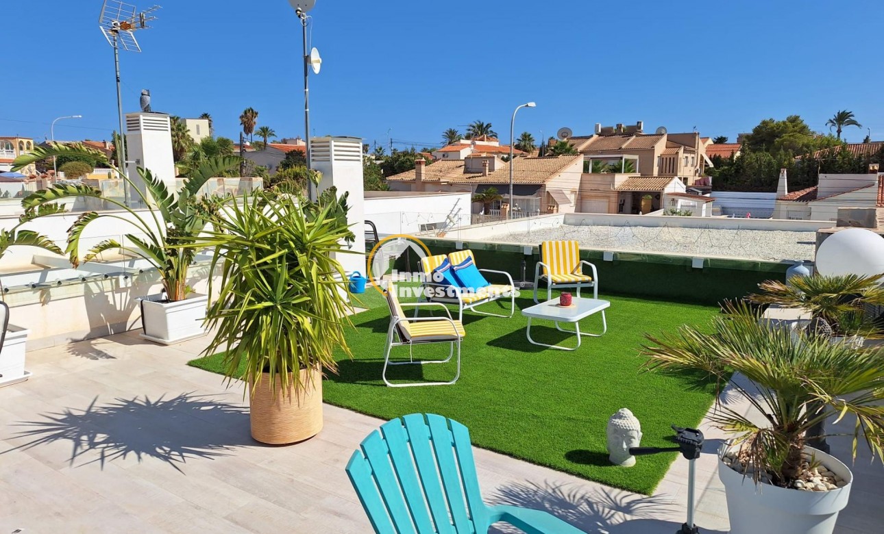 Reventa - Chalet independiente - Torrevieja - La Siesta