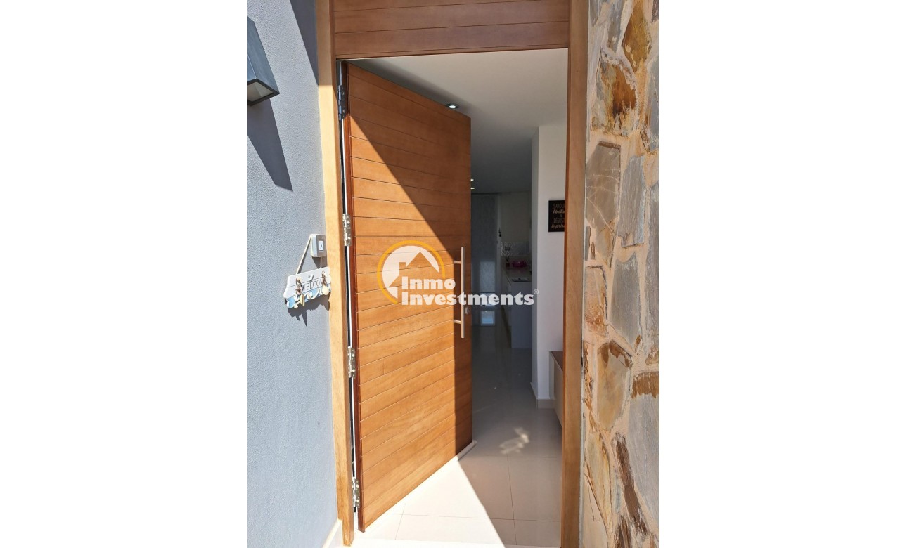 Reventa - Chalet independiente - Torrevieja - La Siesta