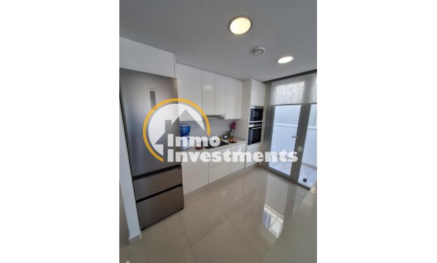 Reventa - Chalet independiente - Torrevieja - La Siesta