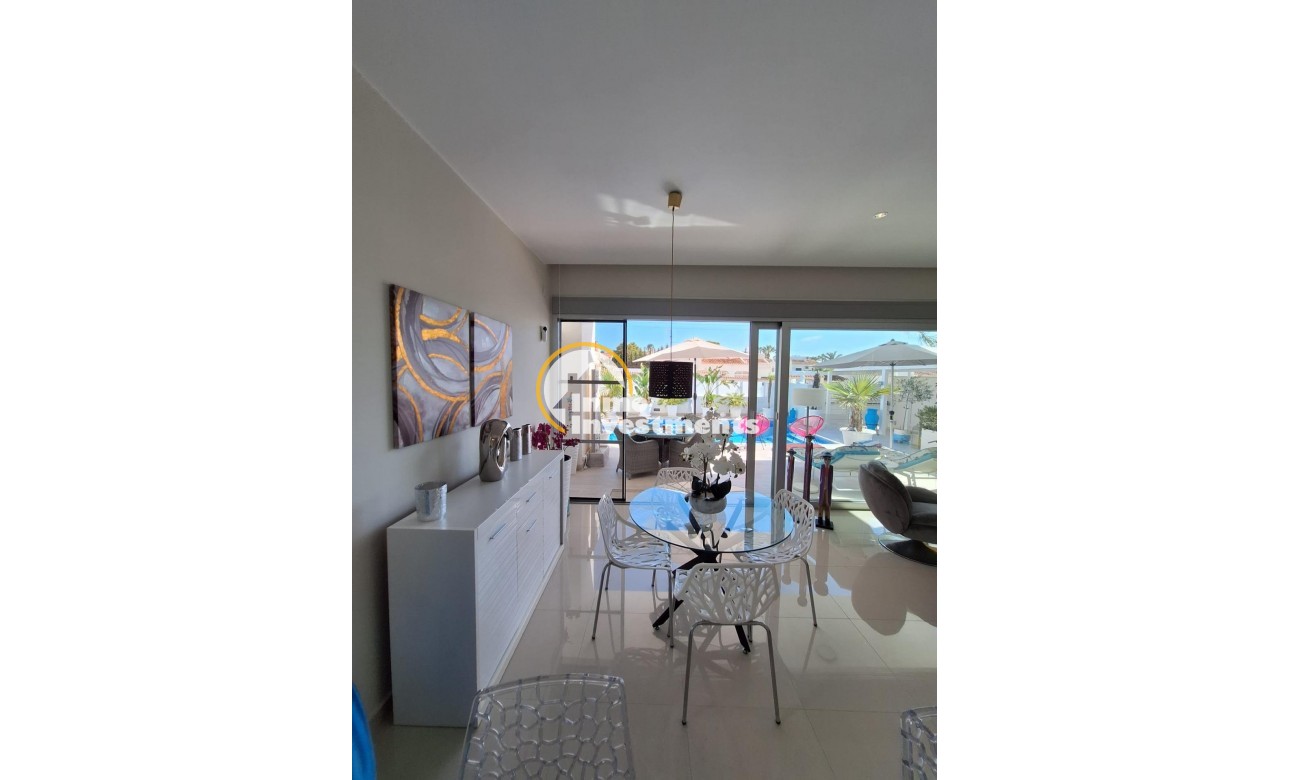 Reventa - Chalet independiente - Torrevieja - La Siesta