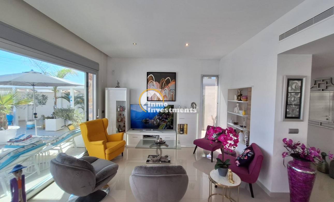 Reventa - Chalet independiente - Torrevieja - La Siesta