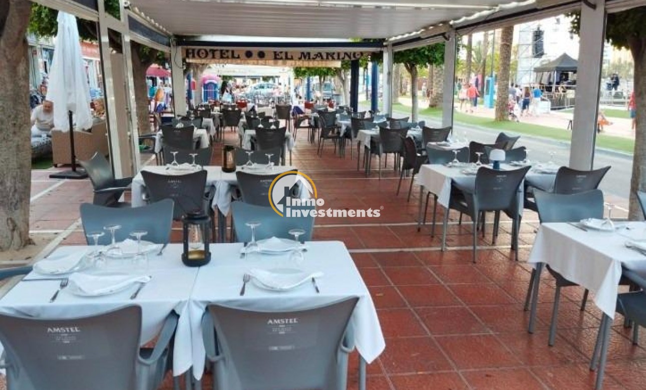 Reventa - Local comercial - Santiago de la Ribera - Centro