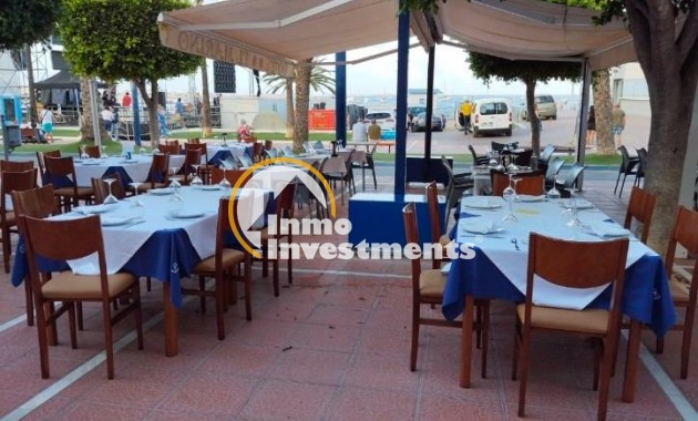 Reventa - Local comercial - Santiago de la Ribera - Centro