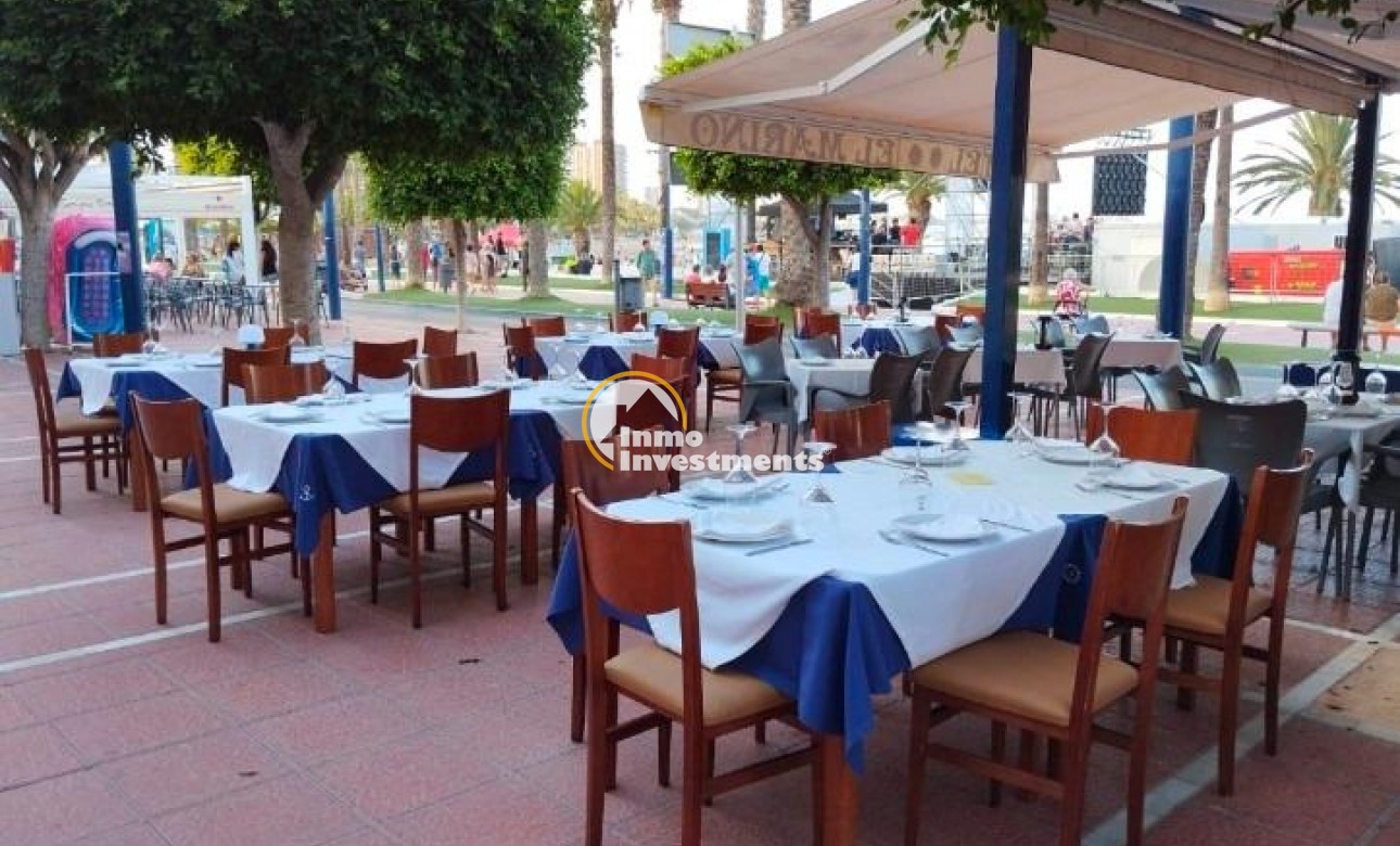 Reventa - Local comercial - Santiago de la Ribera - Centro